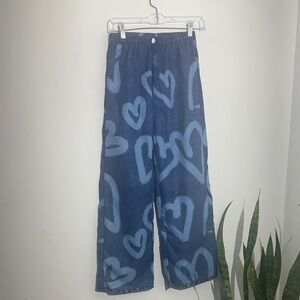 SHEIN Kids Blue Heart Print Pants